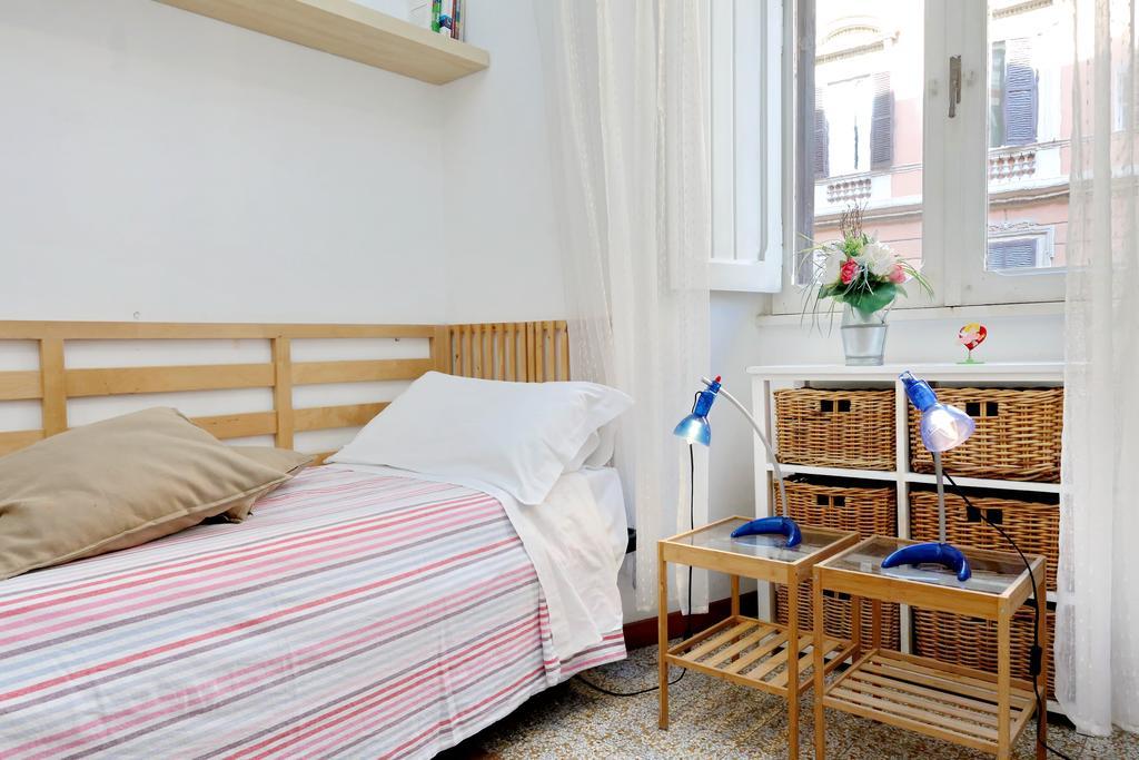 Unita Apartment Рим Екстериор снимка